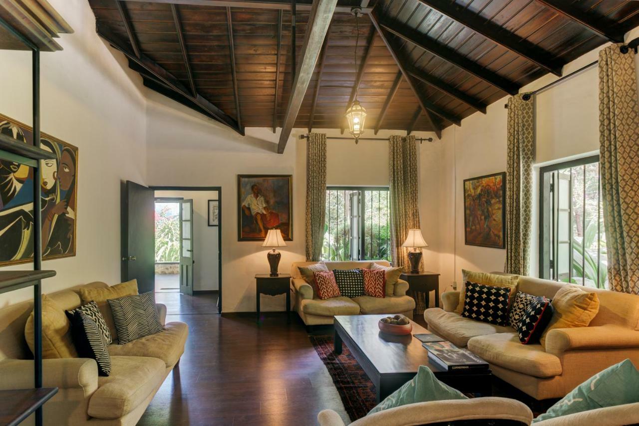 Villa Republic บันดาราเวลา ภายนอก รูปภาพ