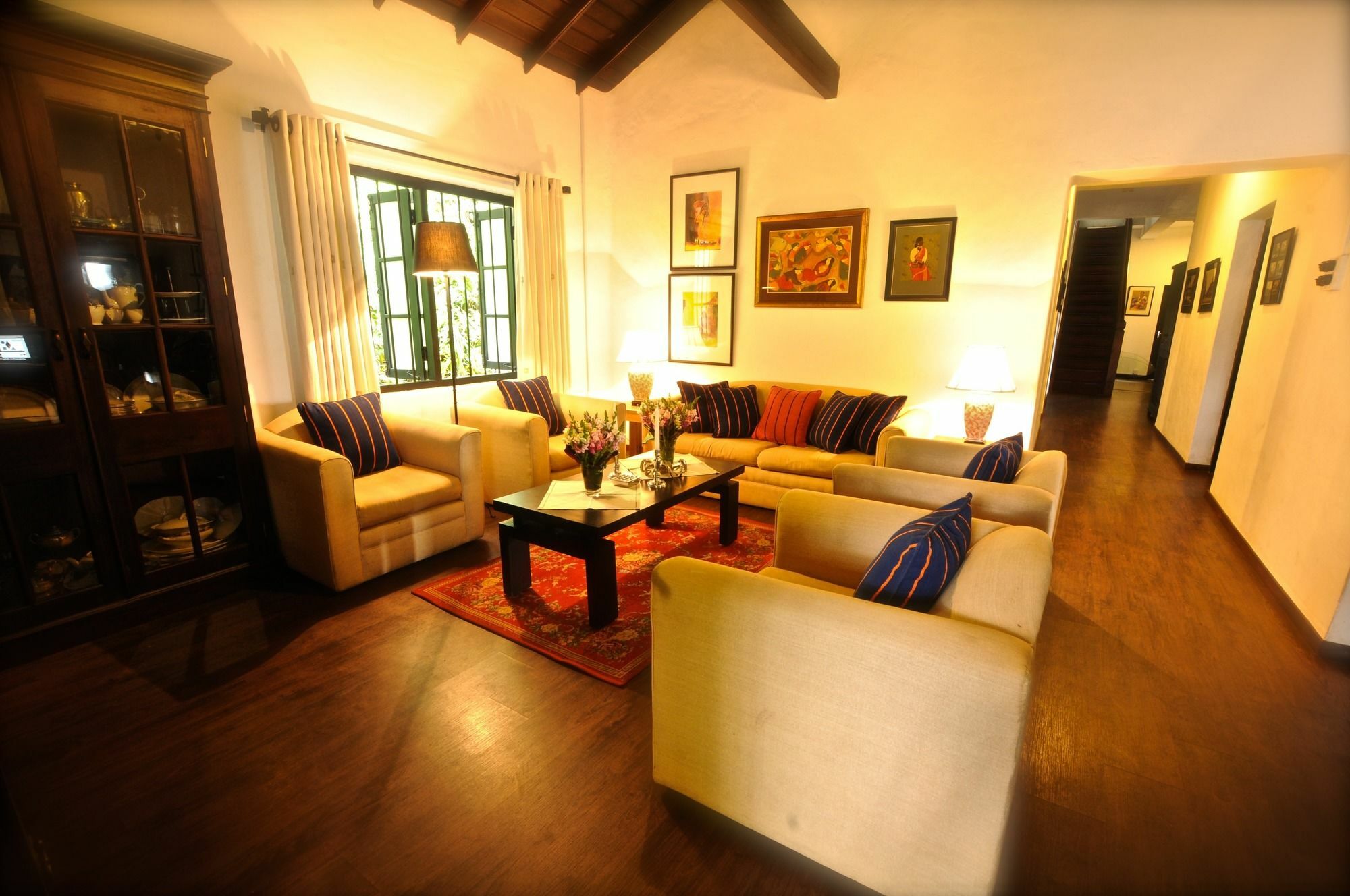 Villa Republic บันดาราเวลา ภายนอก รูปภาพ